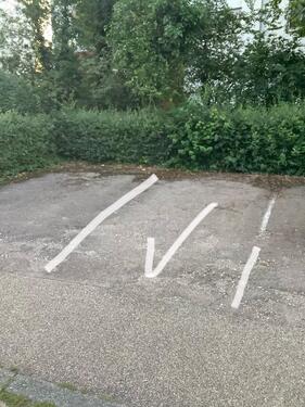 Foto - Parkplatz Stellplatz LB Schlösslesfeld zu vermieten