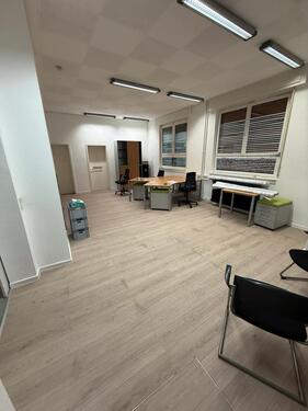 Foto - Lager Büro Studio nach Rücksprache abzugeben