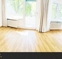 Helle 2-Zimmer-Wohnung mit Einbauküche und Balkon in Langenhorn - Hamburg
