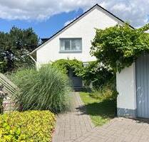Schönes Zweifamilienhaus in ruhiger Lage - Bornheim