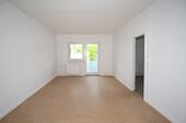 Foto - Schöne 3-Raumwohnung mit vollverglastem Balkon