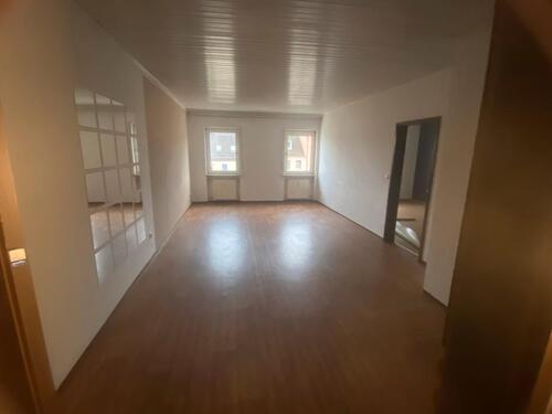 Foto - Frisch renovierte 82 m2, 2-Zi Wohnung im Herzen von Eschenbach