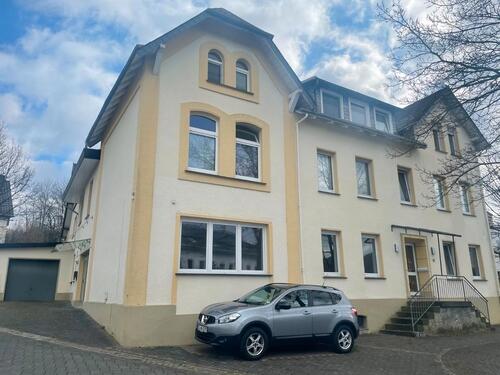 Foto - 25 Zimmer Mehrfamilienhaus, Wohnhaus in Hilchenbach
