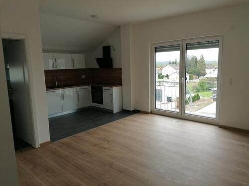 Foto - 3 Zimmer Wohnung mit Einbauküche und 2 Parkplätze