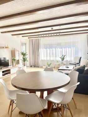 Foto - 5-Zimmer Wohnung in Soden – großzügig & familienfreundlich