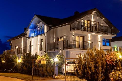 Foto - Dom z Pensjonatem 18 Pokoi w Grzybowie