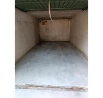 GarageStellplatz zur langfristigen Vermietung (Bastler) - Erlangen Bruck