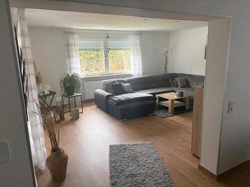 Foto - Einfamilienhaus mit Einliegerwohnung