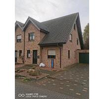 Doppelhaushälfte - 1.400,00&nbsp;EUR Kaltmiete, ca.&nbsp; 140,00&nbsp;m&sup2; in Kalkar (PLZ: 47546)