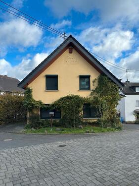 Foto - Freistehendes Einfamilienhaus - 330.000,00 EUR Kaufpreis,