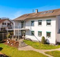 Zweifamilienhaus mit großen Grundstück , Lautrach von Privat