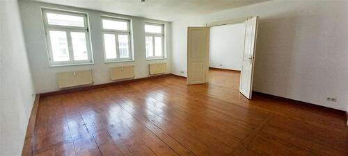 Foto - Typisch Altbau .. ! Schöne Wohnung zum Sommer zu vermieten!
