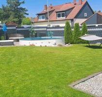 DHH mit Pool, PV-Anlage & großem Garten in Hohenfels