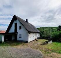 Großzügiges Haus mit viel Potenzial zu Ihrem Traumhaus - Kappelrodeck