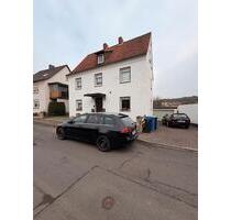 Großzügiges Zweifamilienhaus mit Terrasse, Kamin & Garage - Bebra