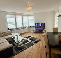 Charmante 2 Zi. Wohnung, Loggia+Balkon Südstadt Solingen