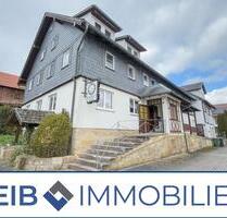Großzügige 6-Zimmer-Maisonettewohnung mit Terrasse, Stellplatz und Einbauküche - Großheirath