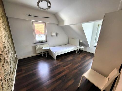 Foto - Möbilierte Zweizimmerwohnung auch WG geeignet!