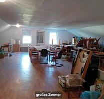 Obergeschoss 3 Zimmer als Lager oder Büro in Kassel zu vermieten