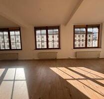 Großzügige 3-Raum-Altbauwohnung (120 m²) mit Aufzug - Thalheim/Erzgebirge