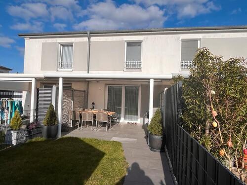 Foto - Modernes Reihenmittelhaus (BJ 2011) ohne Makler