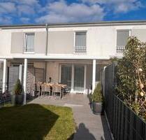 Modernes Reihenmittelhaus (BJ 2011) ohne Makler - Rüsselsheim am Main