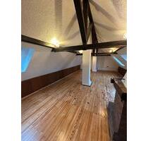 Neu modernisierte 4-Zimmer-Loftwohnung mit Balkon und Kamin - Saarbrücken Neue Bremm