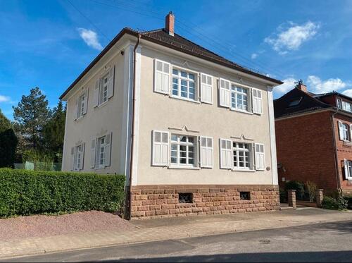 Foto - Von Privat Charmante Stadtvilla EFH freistehend Garage & Garten