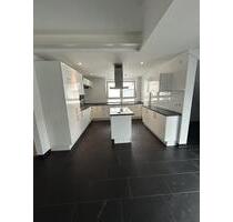 Luxuriöse Penthouse-Wohnung - 1.760,00 EUR Kaltmiete, in Nufringen (PLZ: 71154)