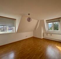 gemütliche 3 Zimmer Dachgeschoss Wohnung - 48 m2 Wohnfl. - Chemnitz Klaffenbach