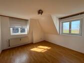 Foto - 3 Zimmer Dachgeschoßwohnung zur Miete in Chemnitz
