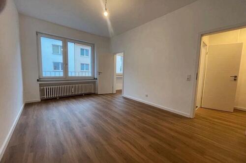 Foto - 1 zimmer Wohnung hellersdorf - 575,00&nbsp;EUR Kaltmiete, ca.&nbsp; 30,00&nbsp;m&sup2;