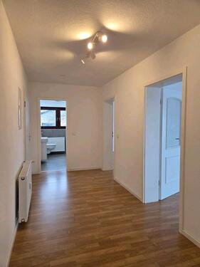 Foto - 2,5 Zimmer Wohnung zur Miete - 700,00&nbsp;EUR Kaltmiete, ca.&nbsp; 84,00&nbsp;m&sup2;