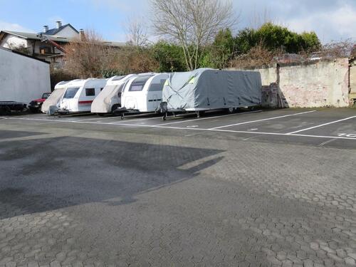Foto - Stellplatz für Wohnwagen, Wohnmobile oder Boote