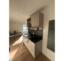 Erstbezug - Möbliertes Studentenapartment in top Lage - Erlangen Am Anger