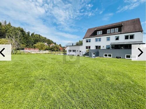 Foto - 20 Zimmer Mehrfamilienhaus, Wohnhaus in Schwarza