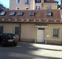 Atelier - Gewerbe + Wohnen im ruhigen Hinterhofhaus – 140m² - München Moosach