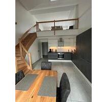 Moderne Wohnung mit Galerie - 1.190,00&nbsp;EUR Kaltmiete, ca.&nbsp; 109,00&nbsp;m&sup2; in Freital (PLZ: 01705)