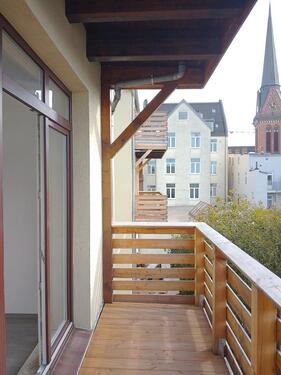 Foto - Anfragen NUR per E-Mail. Große, renovierte, sonnige 3-Zi-Wohnung mit perfektem Grundriss.