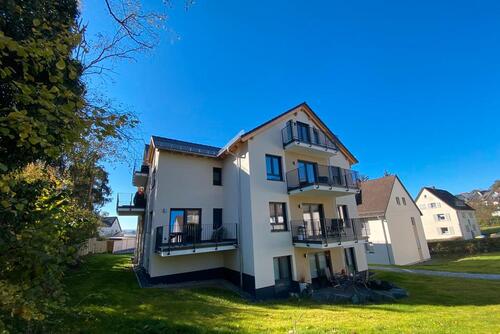 Foto - Voll möblierte 2ZKB Wohnung mit Balkon und Fernblick!