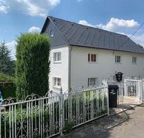 Verkaufe Einfamilienhaus mit großem Grundstück in Stimmersdorf - Bad Schandau