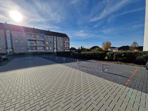 Foto - ***Ihr Auto verdient einen festen Platz – jetzt Stellplatz sichern!***