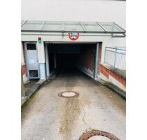 Tiefgaragenstellplatz in Regensburg Uninähe - Hagelstadt