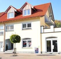 Tolle Wohlfühl-Wohnung, 3-Zi, 111 qm, EBK, riesige Balkonterrasse - Obernburg am Main