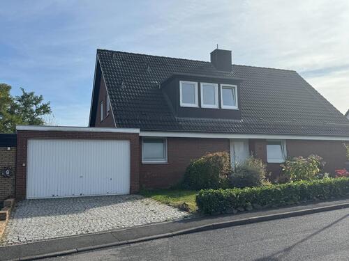 Foto - Ein- Zweifamilienhaus - 487.000,00 EUR Kaufpreis, ca.  200,00 m²