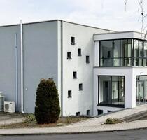 Büroflächen in modernem Verwaltungsgebäude in Schlitz