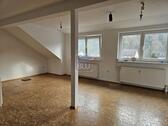 Foto - Helle, attraktive 3-Zi-DG-Wgh in Weingarten mit Kelleranteil und Stellplatz!