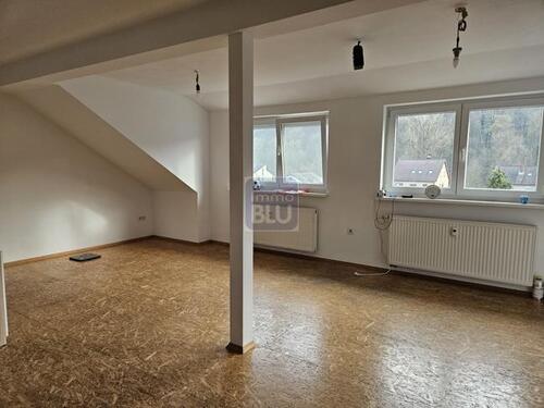 Foto - Helle, attraktive 3-Zi-DG-Wgh in Weingarten mit Kelleranteil und Stellplatz!