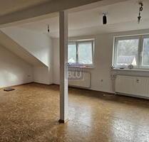 Helle, attraktive 3-Zi-DG-Wgh in Weingarten mit Kelleranteil und Stellplatz! - Weingarten (Baden)
