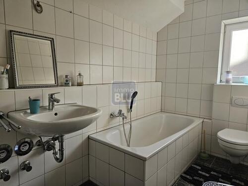 Foto - 3 Zimmer Dachgeschoßwohnung in Weingarten (Baden)